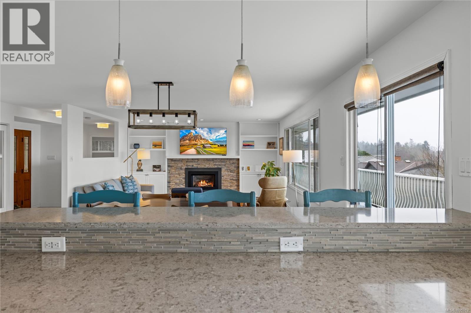 7158 DICKINSON RD - 18