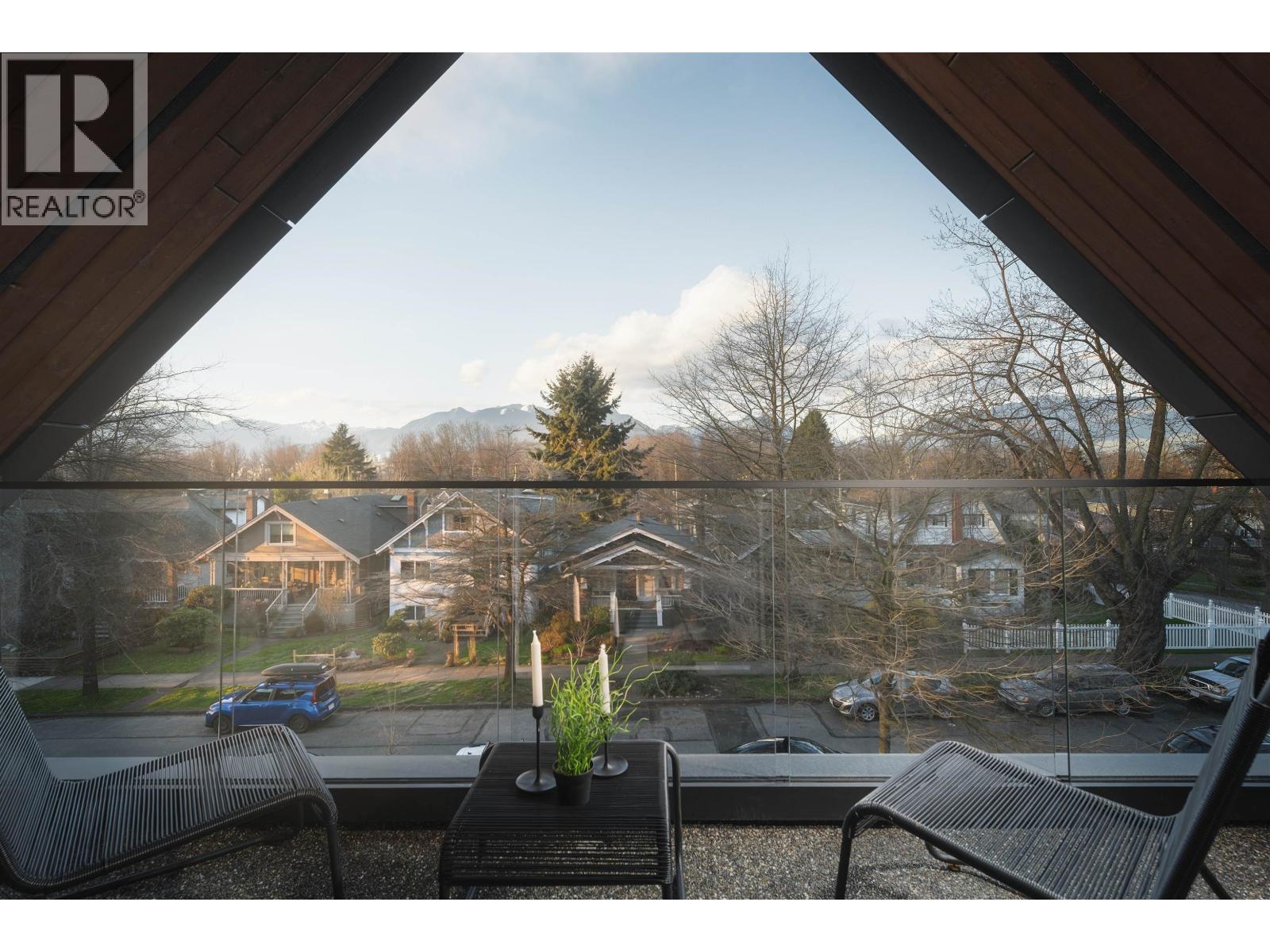 1 2684 OXFORD STREET, Vancouver