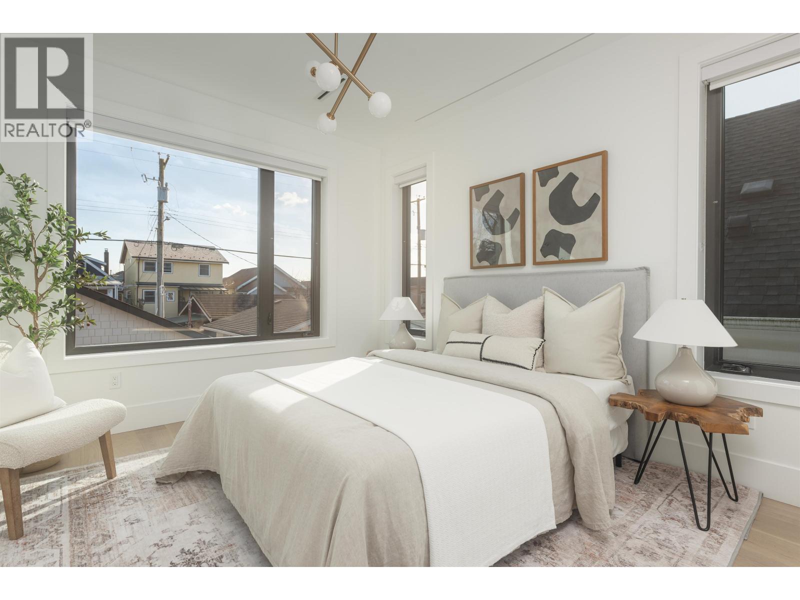 2 2684 OXFORD STREET, Vancouver