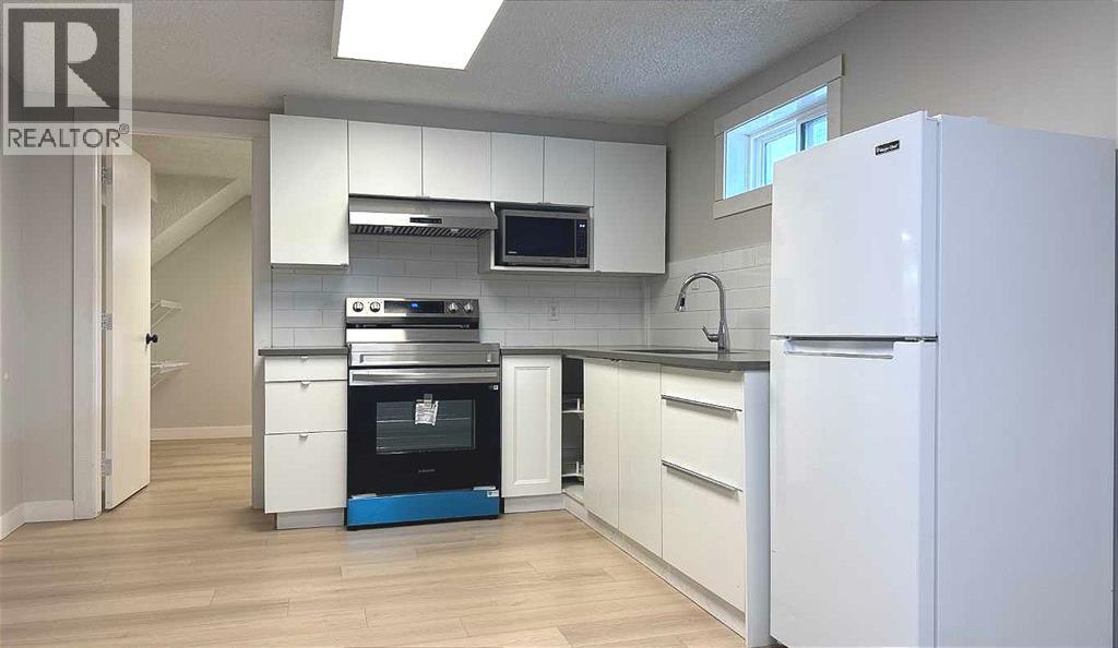 Single Family House Bungalow for Sale in   Avenue SE Southview Calgary 