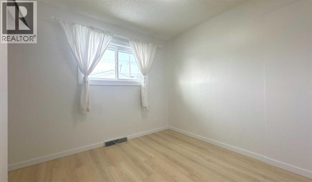 Single Family House Bungalow for Sale in   Avenue SE Southview Calgary 