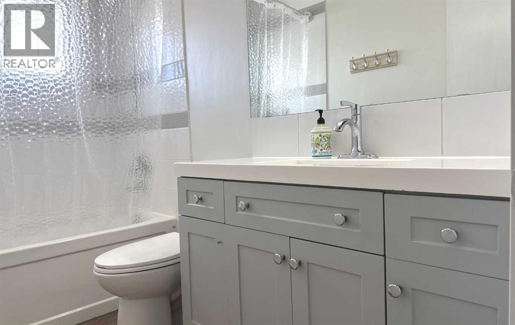 Single Family House Bungalow for Sale in   Avenue SE Southview Calgary 