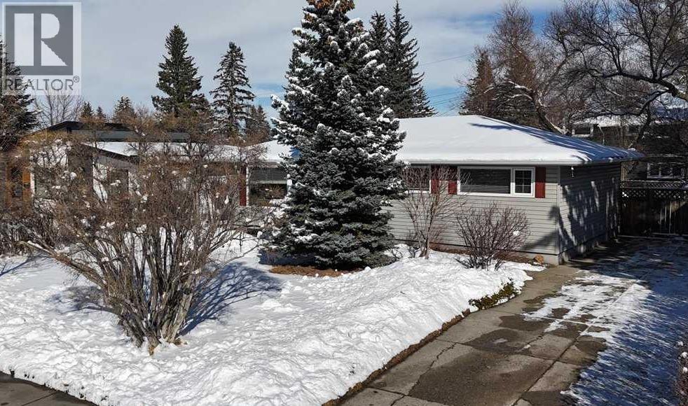 Single Family House Bungalow for Sale in  Waterloo Drive SW Wildwood Calgary 