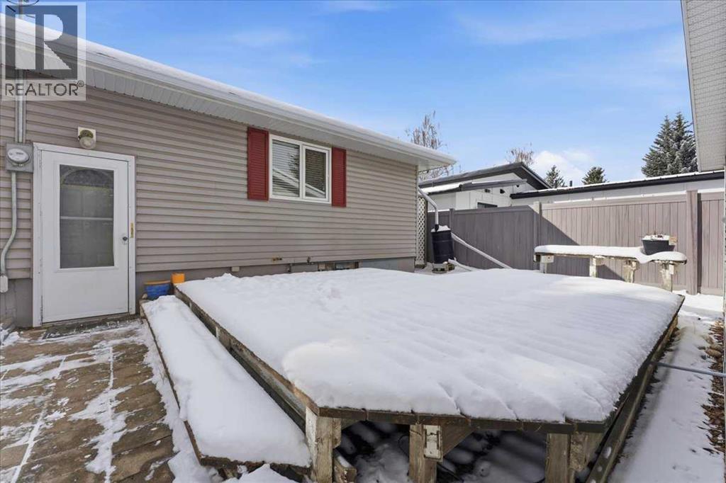 Single Family House Bungalow for Sale in  Waterloo Drive SW Wildwood Calgary 