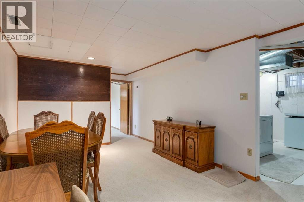 Single Family House Bungalow for Sale in  Windermere Road SW Wildwood Calgary 