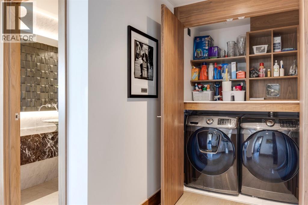 Single Family House for Sale in    Avenue SW Eau Claire Calgary 