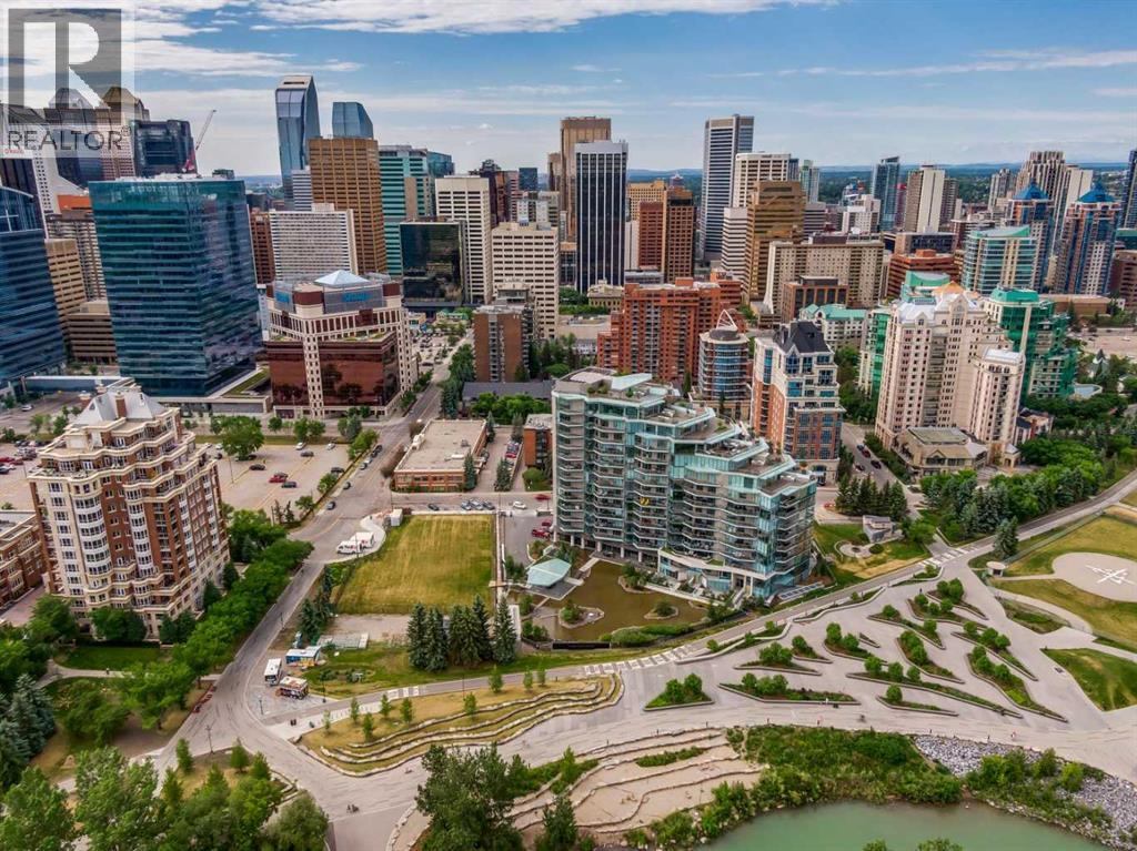 Single Family House for Sale in    Avenue SW Eau Claire Calgary 