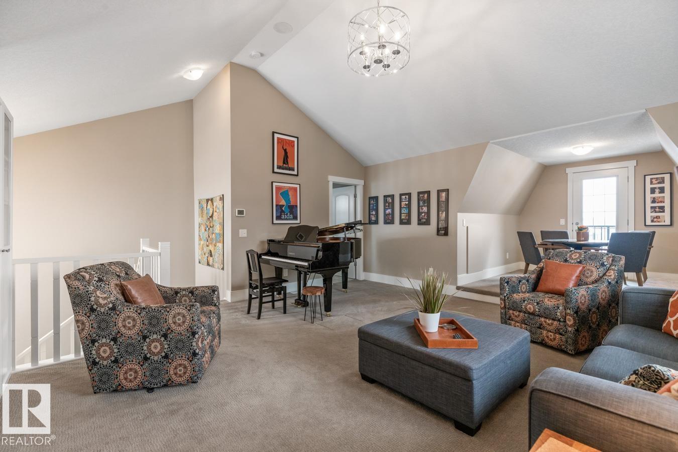 7432 COLONEL MEWBURN RD NW, Edmonton