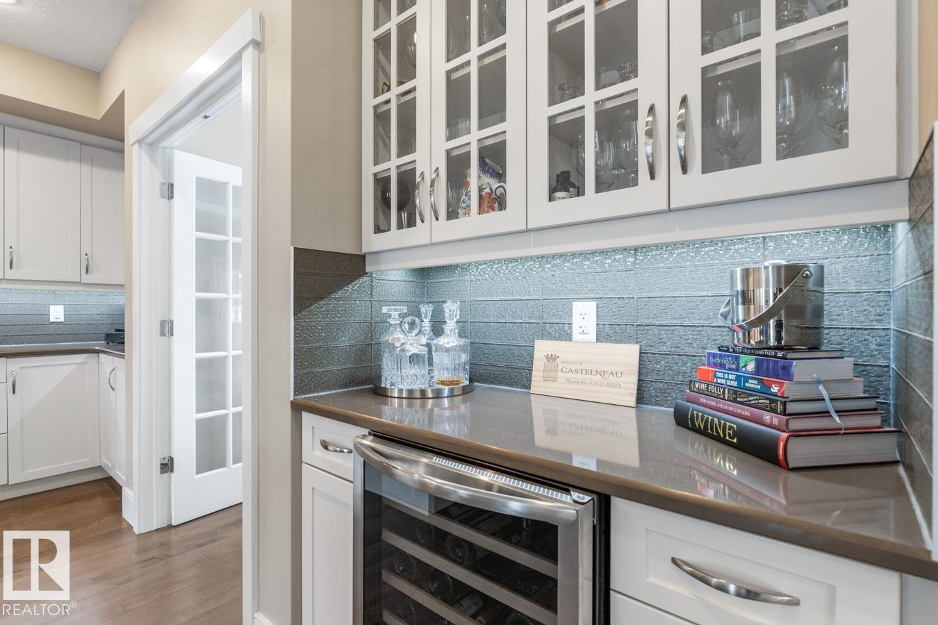 7432 COLONEL MEWBURN RD NW, Edmonton