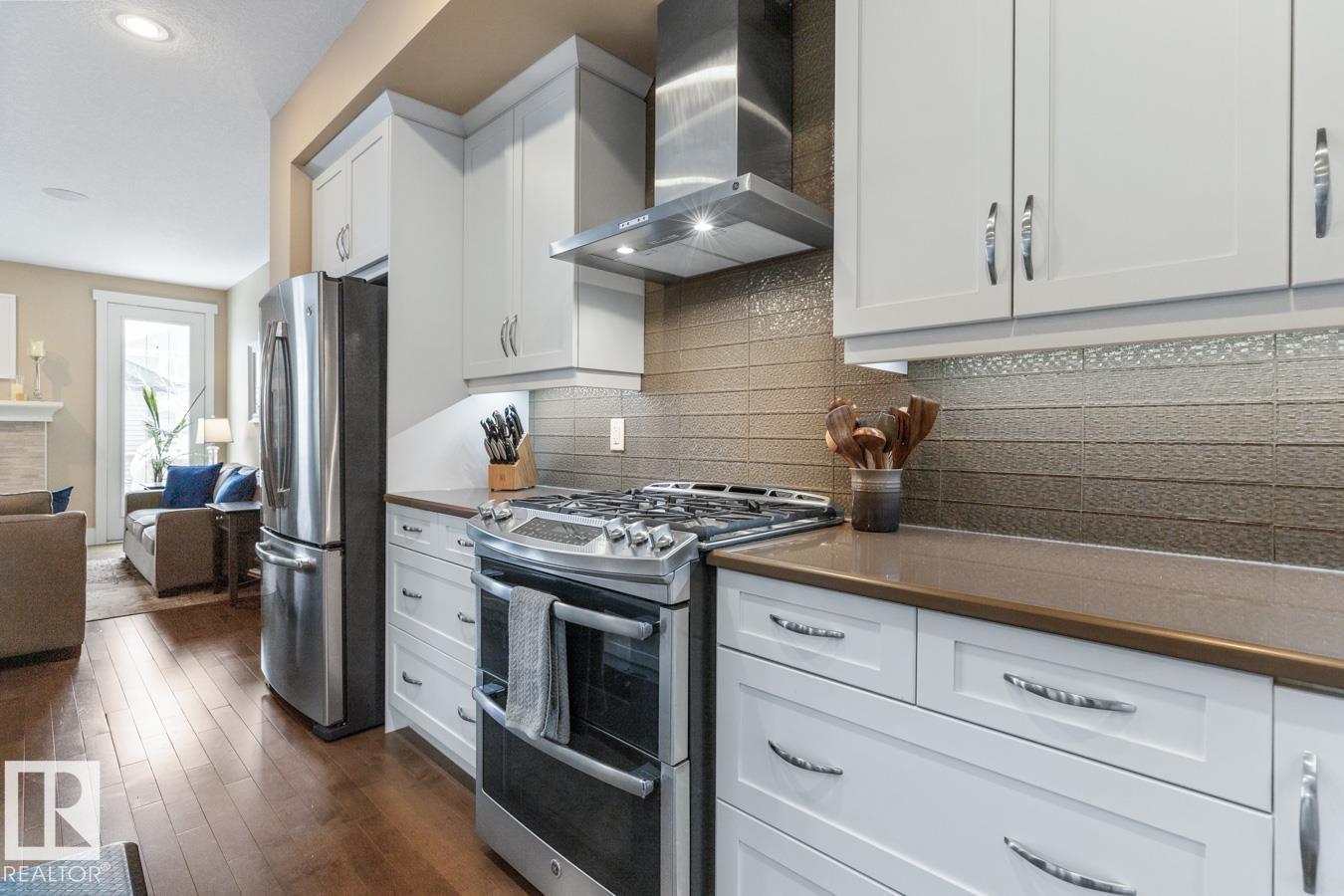 7432 COLONEL MEWBURN RD NW, Edmonton