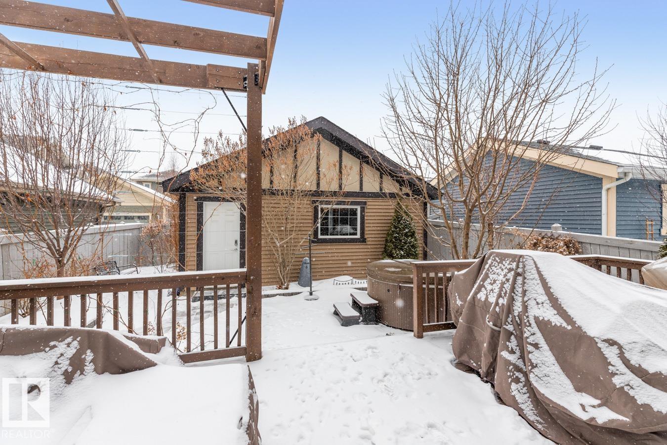 7432 COLONEL MEWBURN RD NW, Edmonton