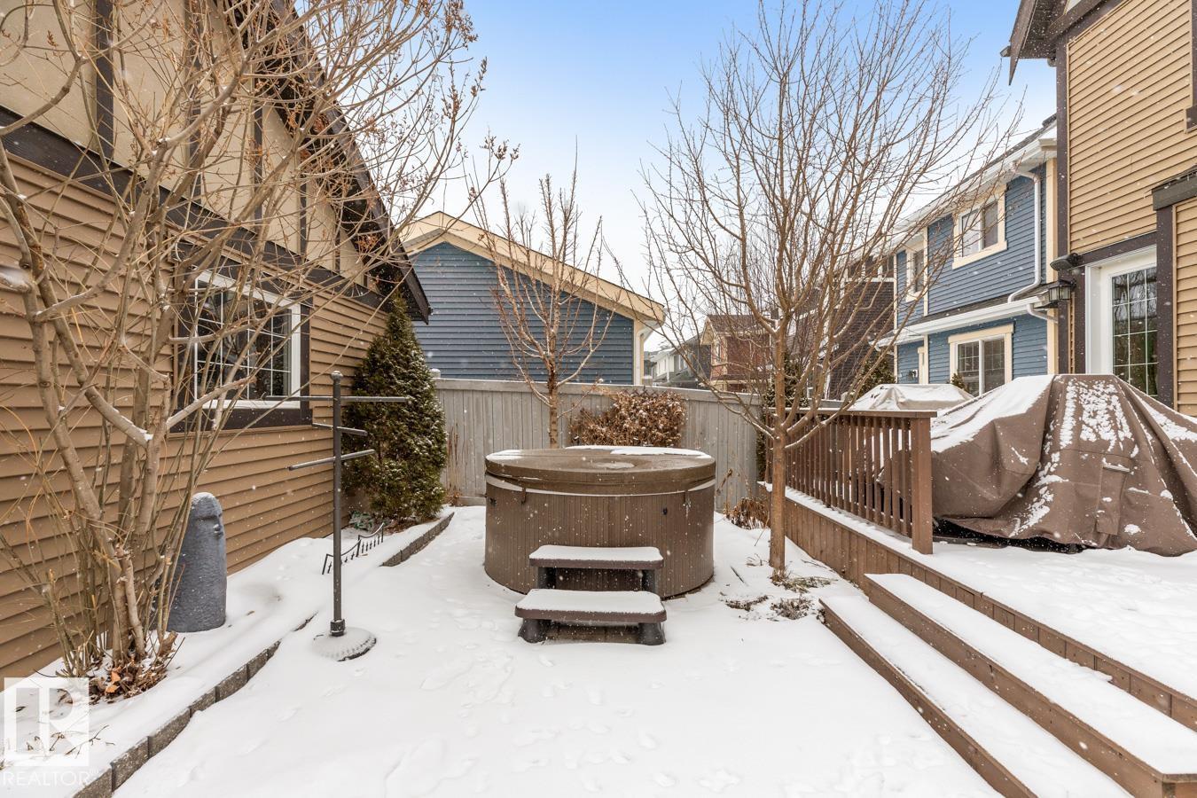 7432 COLONEL MEWBURN RD NW, Edmonton