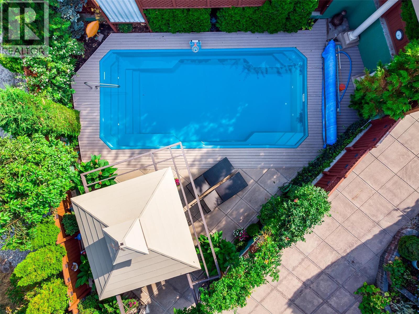 375 TRUMPETER COURT - 46