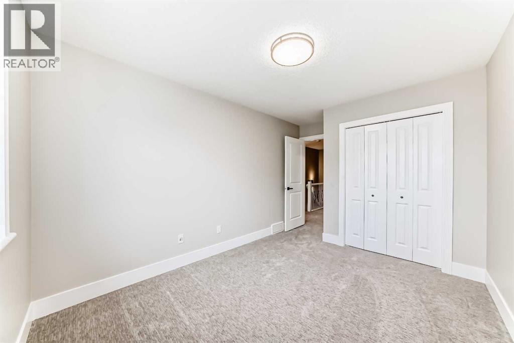 Single Family House for Sale in   Avenue SW Windsor Park Calgary 