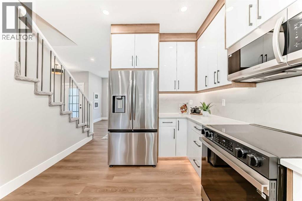 Single Family House for Sale in   Avenue SW Windsor Park Calgary 