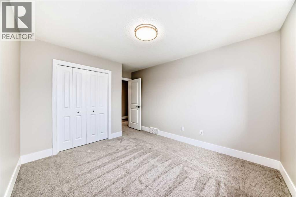 Single Family House for Sale in   Avenue SW Windsor Park Calgary 