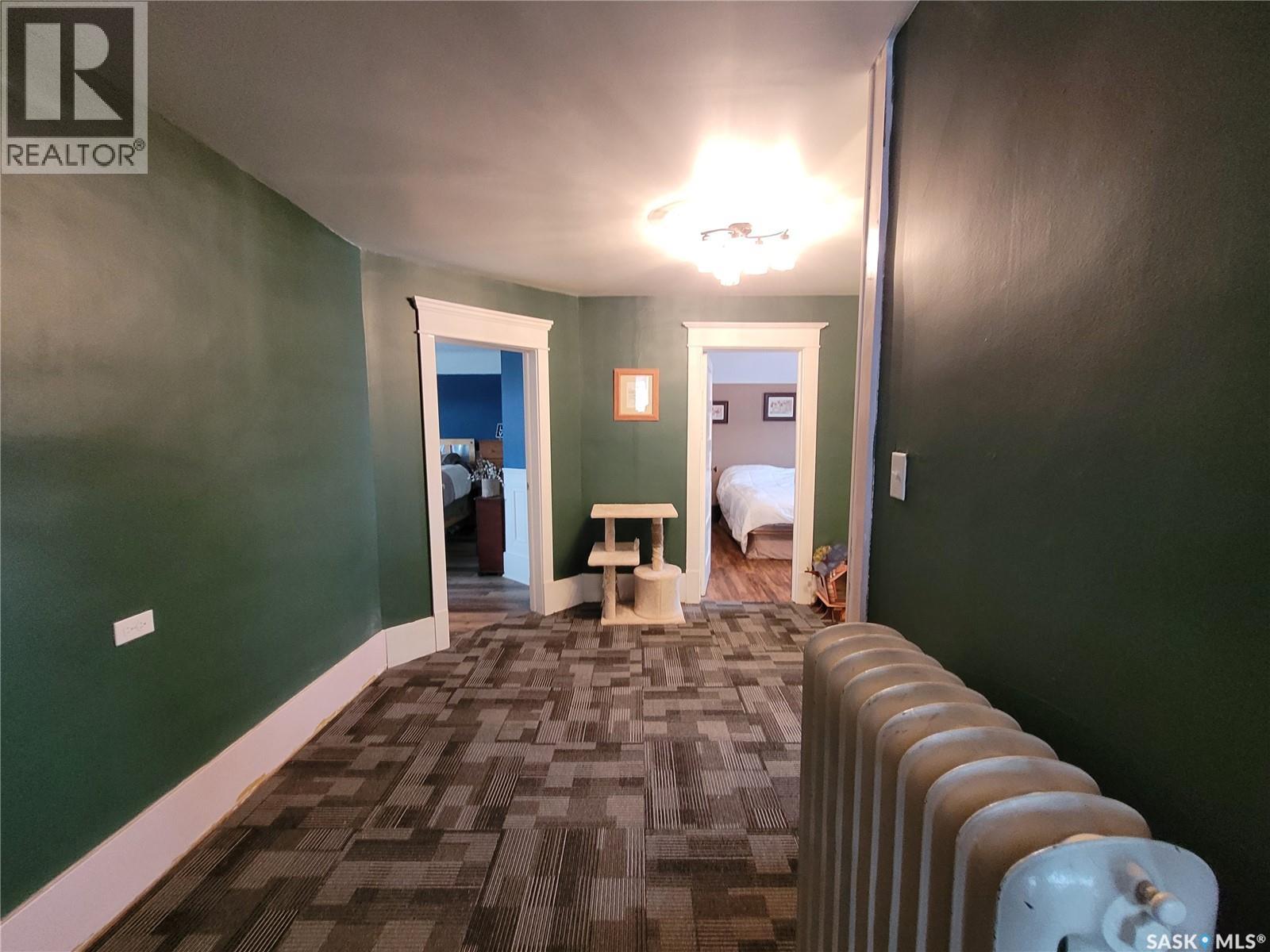 717 COTEAU AVENUE - 23