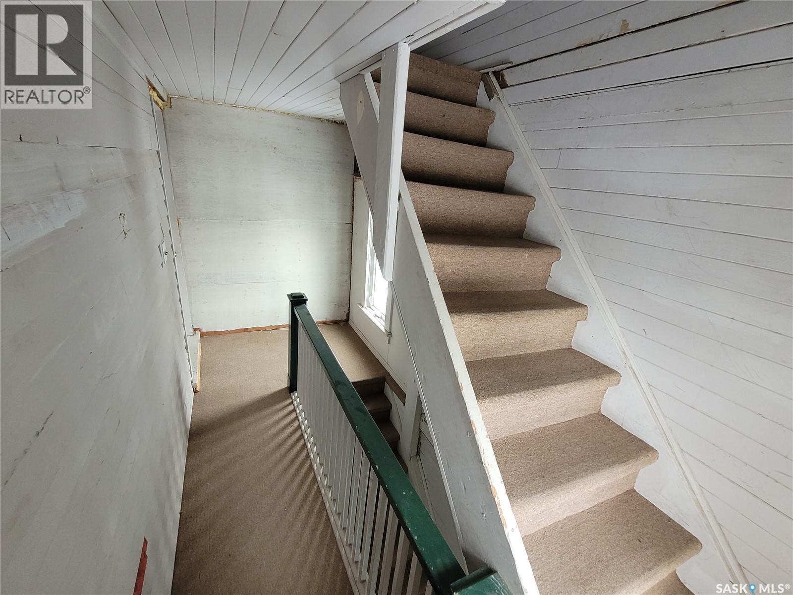 717 COTEAU AVENUE - 33