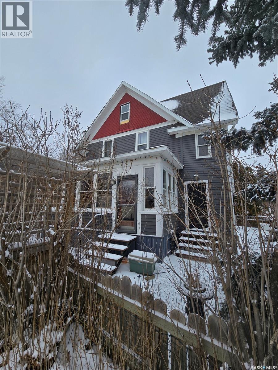 717 COTEAU AVENUE - 5