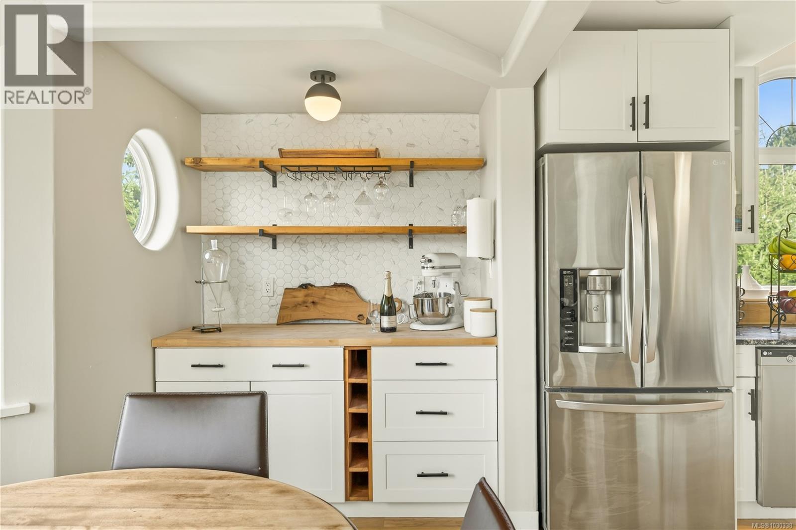 3758 PANORAMA CRES - 18