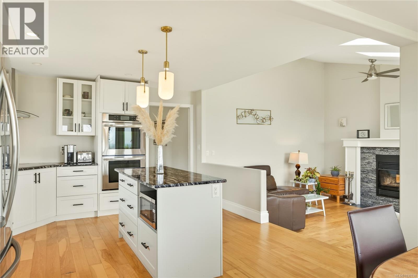 3758 PANORAMA CRES - 19