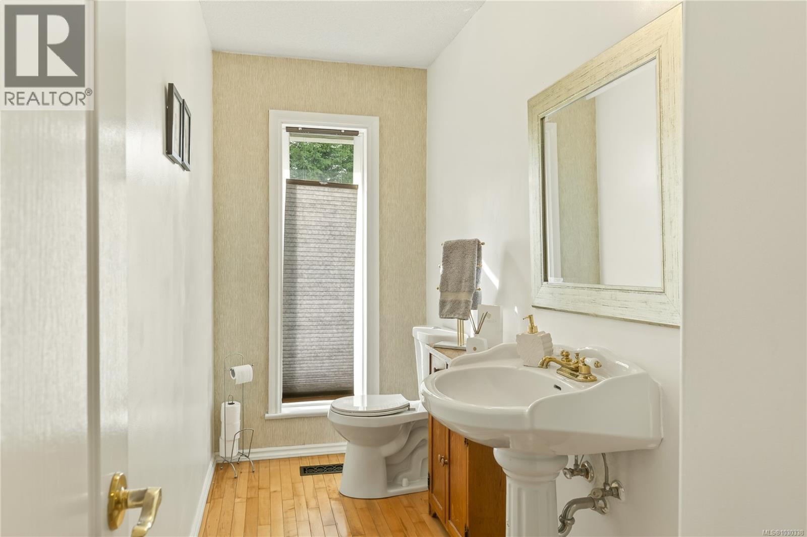 3758 PANORAMA CRES - 28