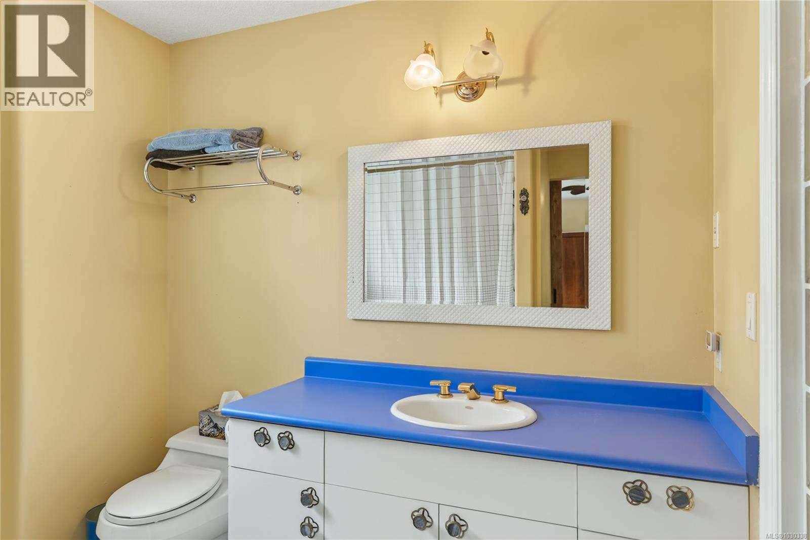 3758 PANORAMA CRES - 35