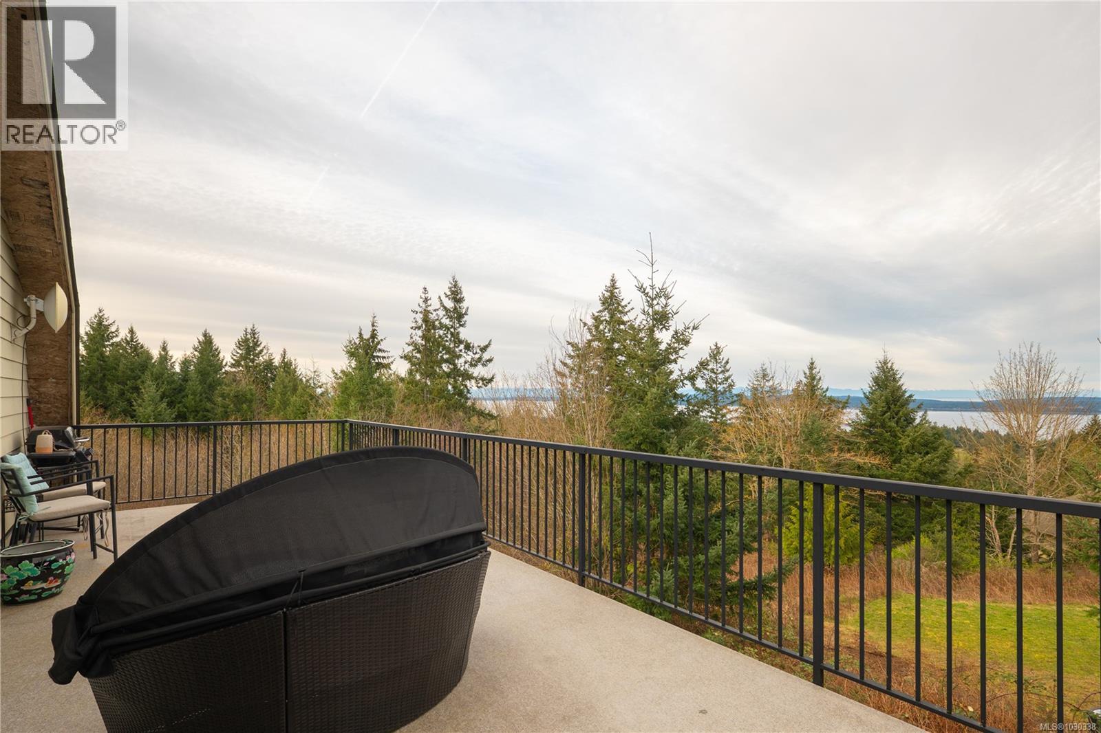 3758 PANORAMA CRES - 52