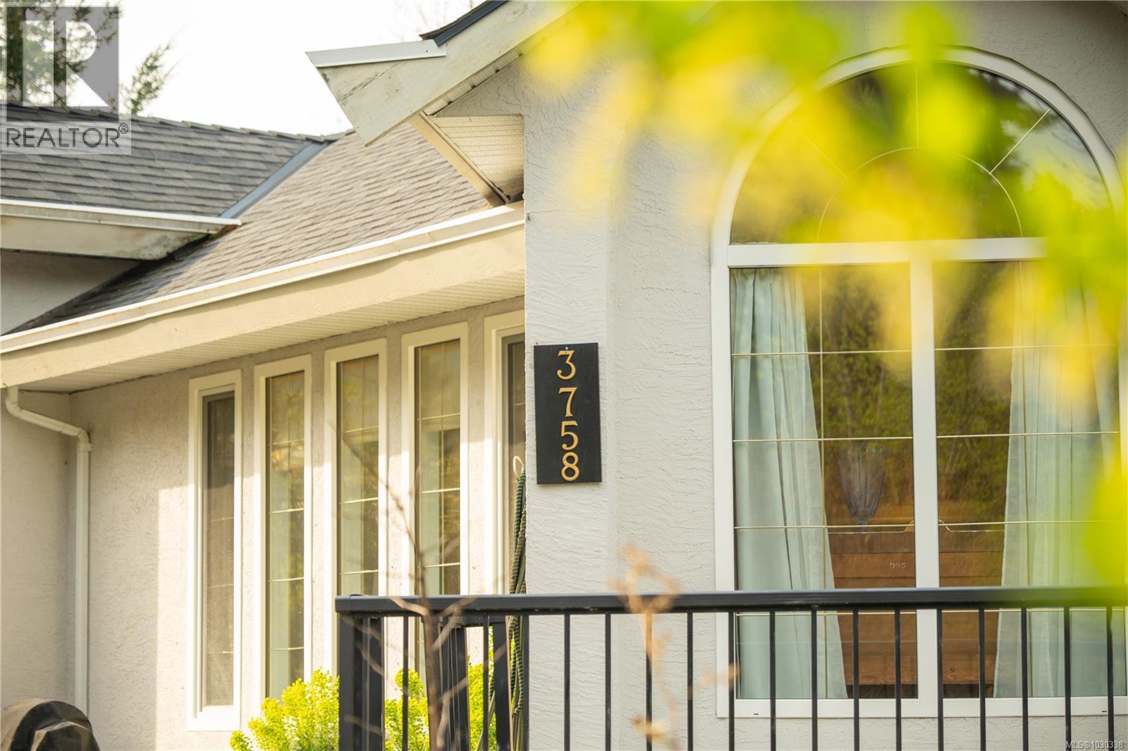 3758 PANORAMA CRES - 57