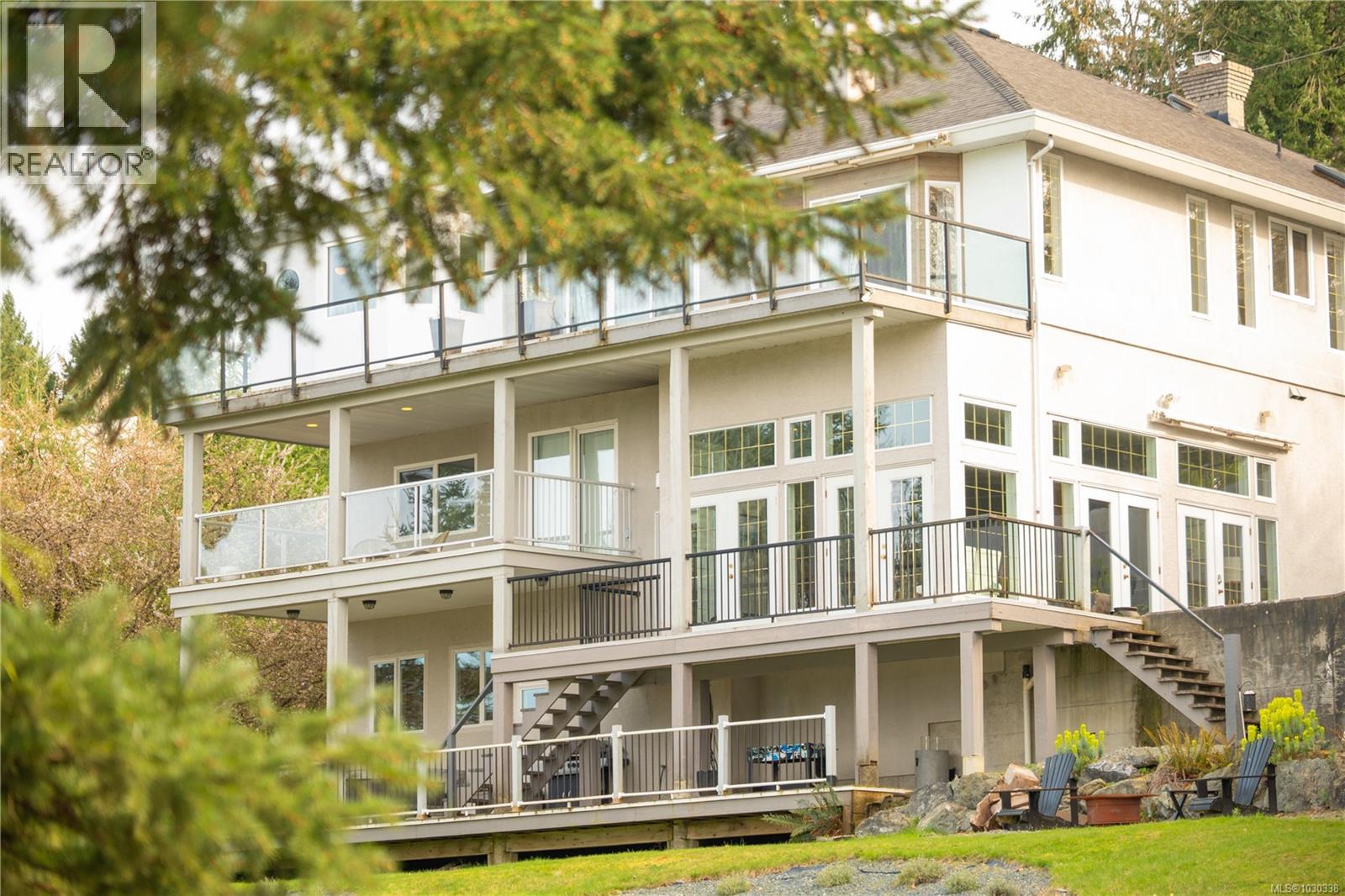 3758 PANORAMA CRES - 6