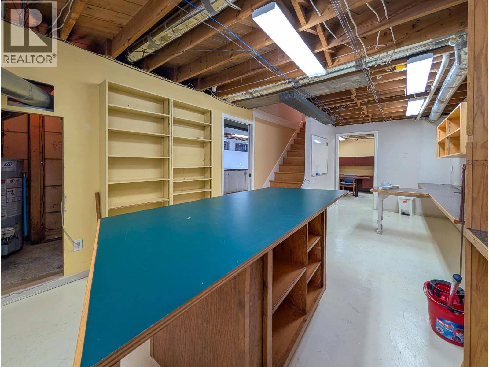 1689 BIRCH STREET - 37