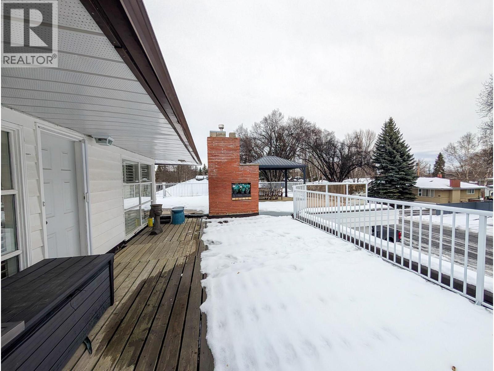 1689 BIRCH STREET - 14