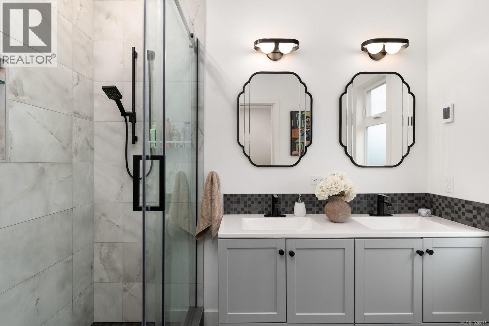  24 Lotus Street, Victoria