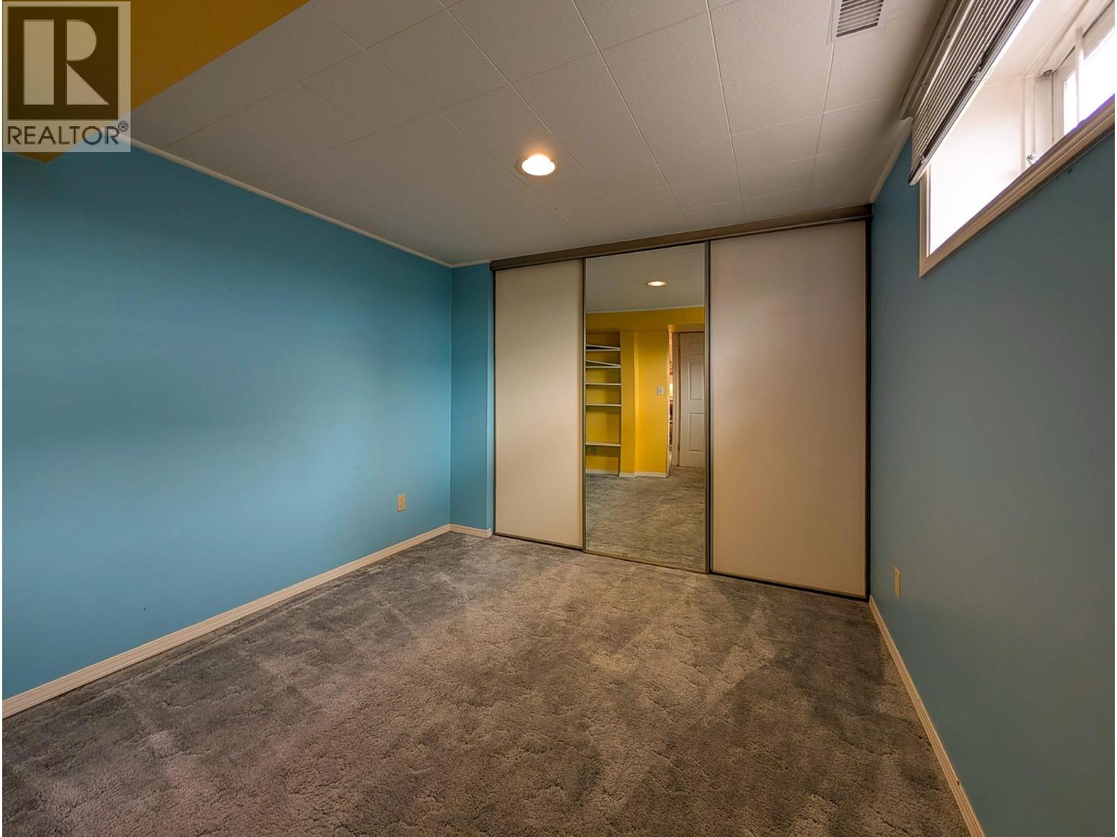 910 BURDEN STREET - 25