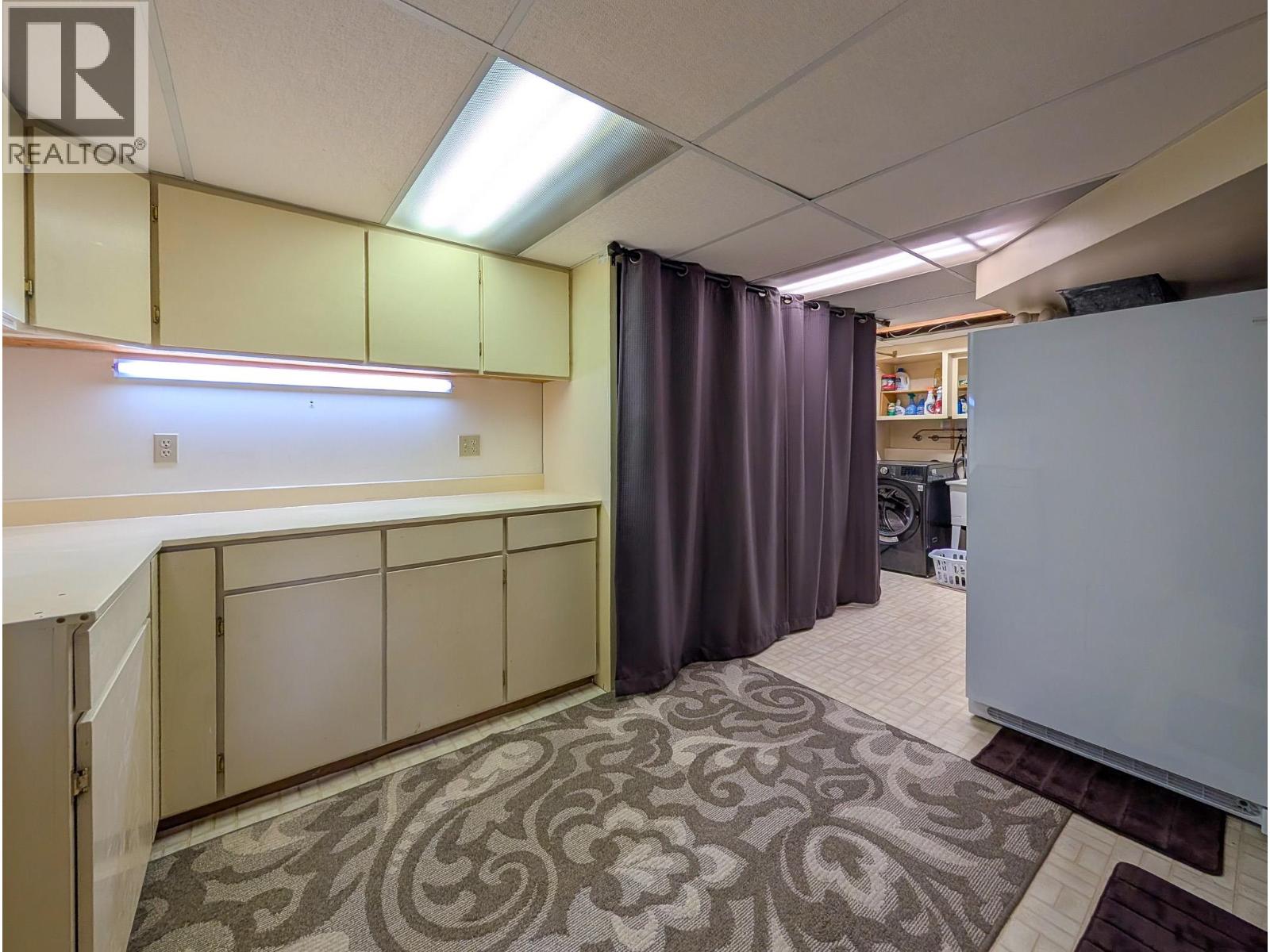 910 BURDEN STREET - 21