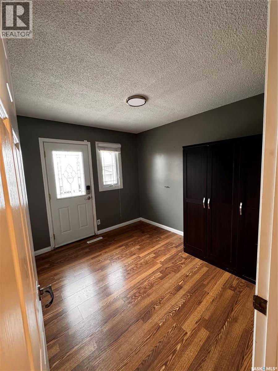 515 3RD AVENUE NW - 16