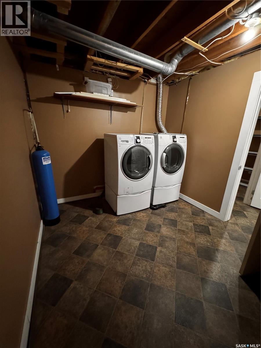 515 3RD AVENUE NW - 20