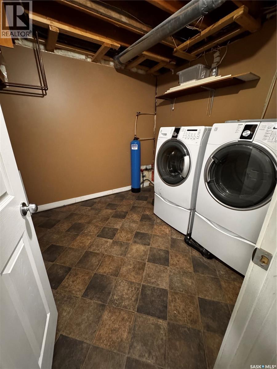 515 3RD AVENUE NW - 21