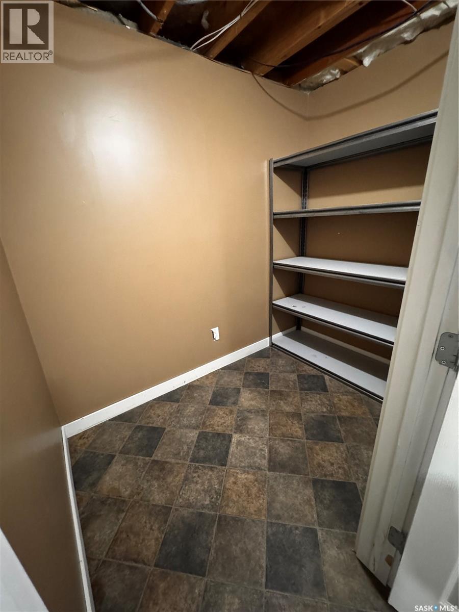 515 3RD AVENUE NW - 22