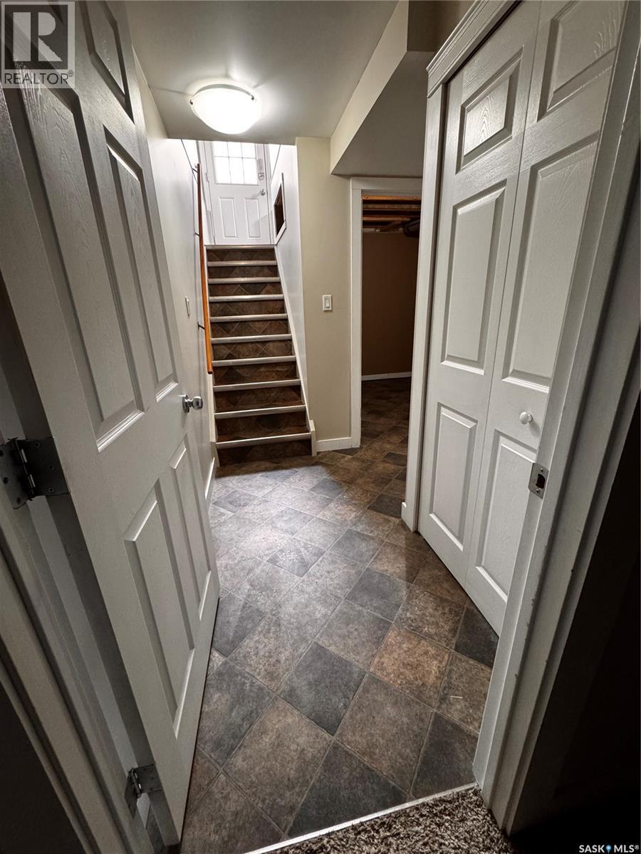 515 3RD AVENUE NW - 24