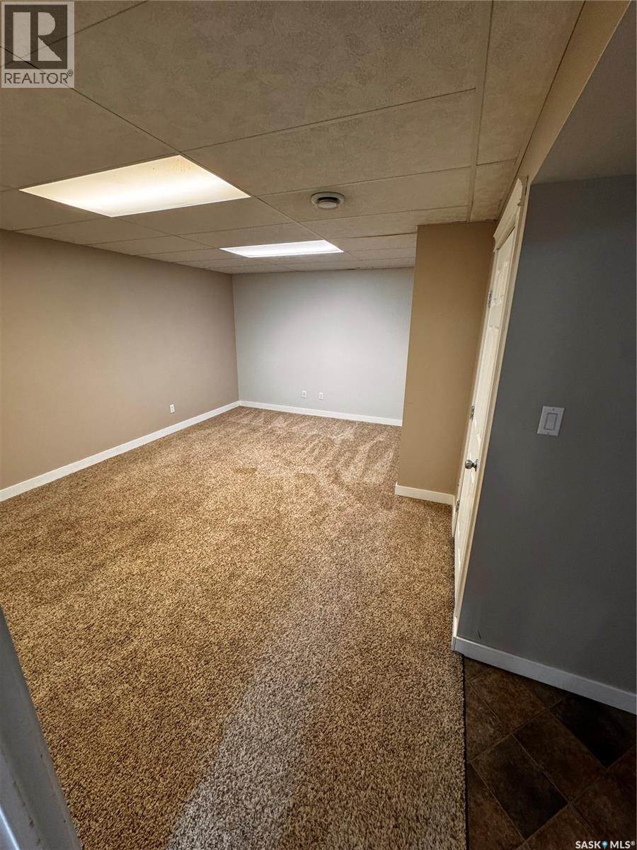 515 3RD AVENUE NW - 26