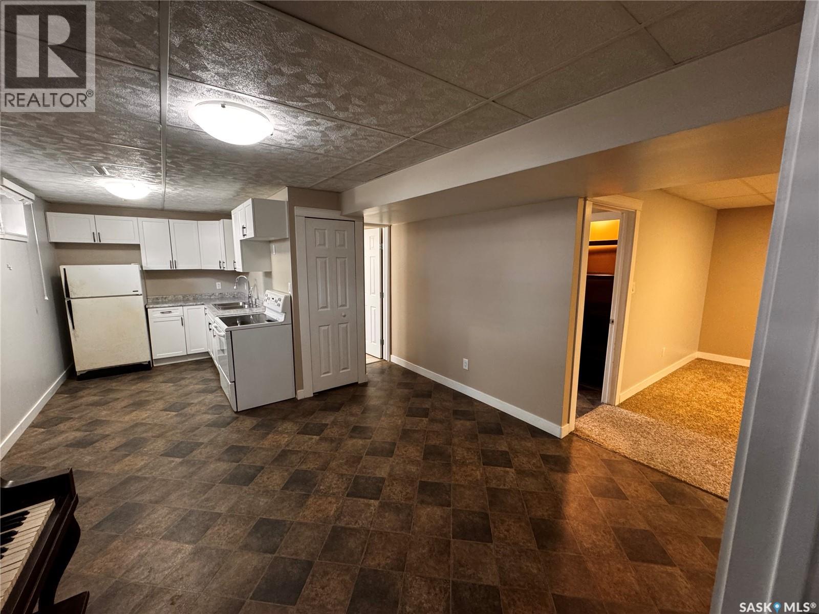 515 3RD AVENUE NW - 28