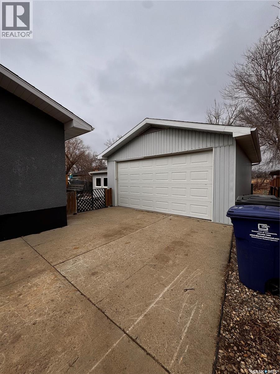 515 3RD AVENUE NW - 36