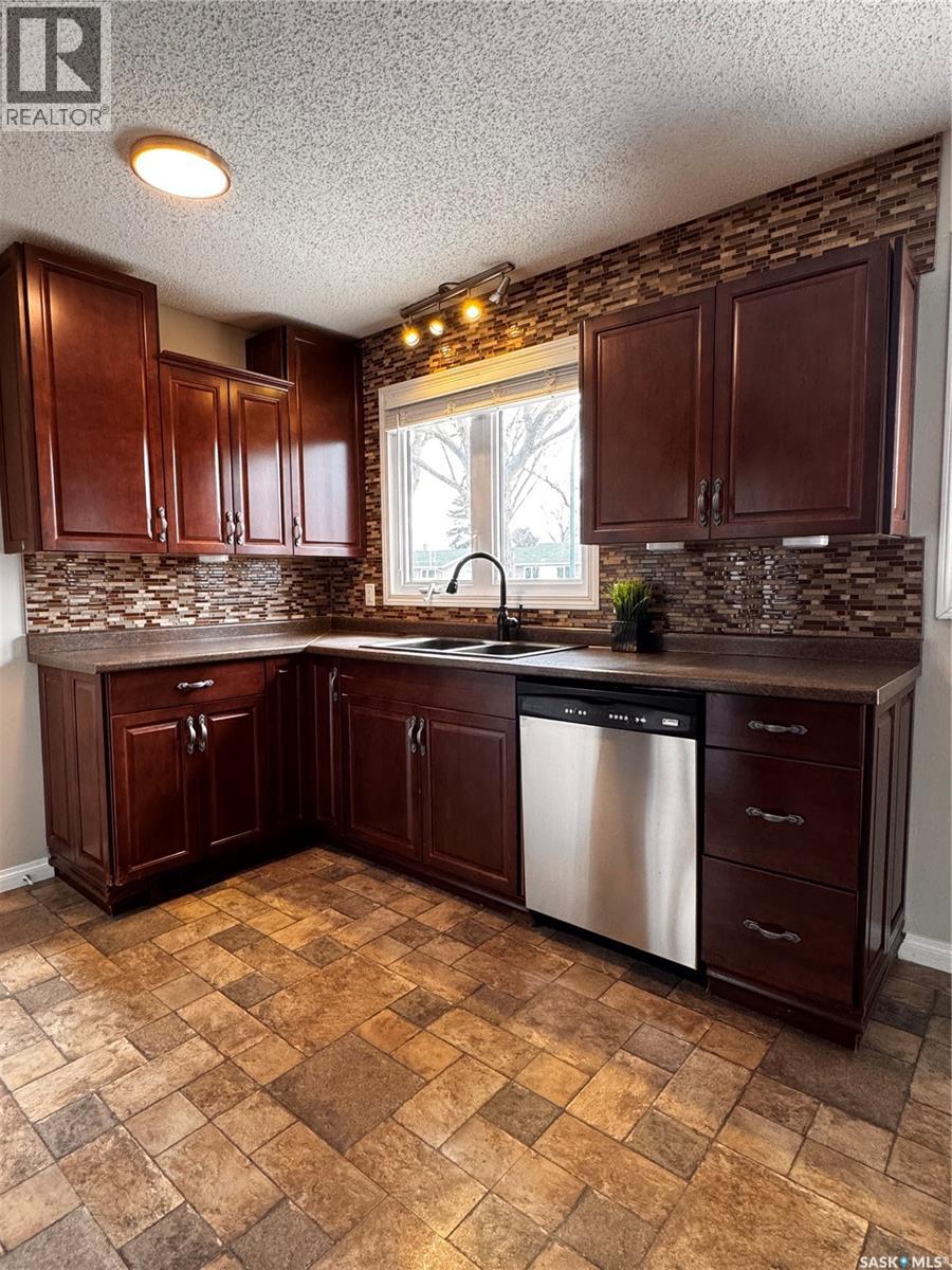 515 3RD AVENUE NW - 4