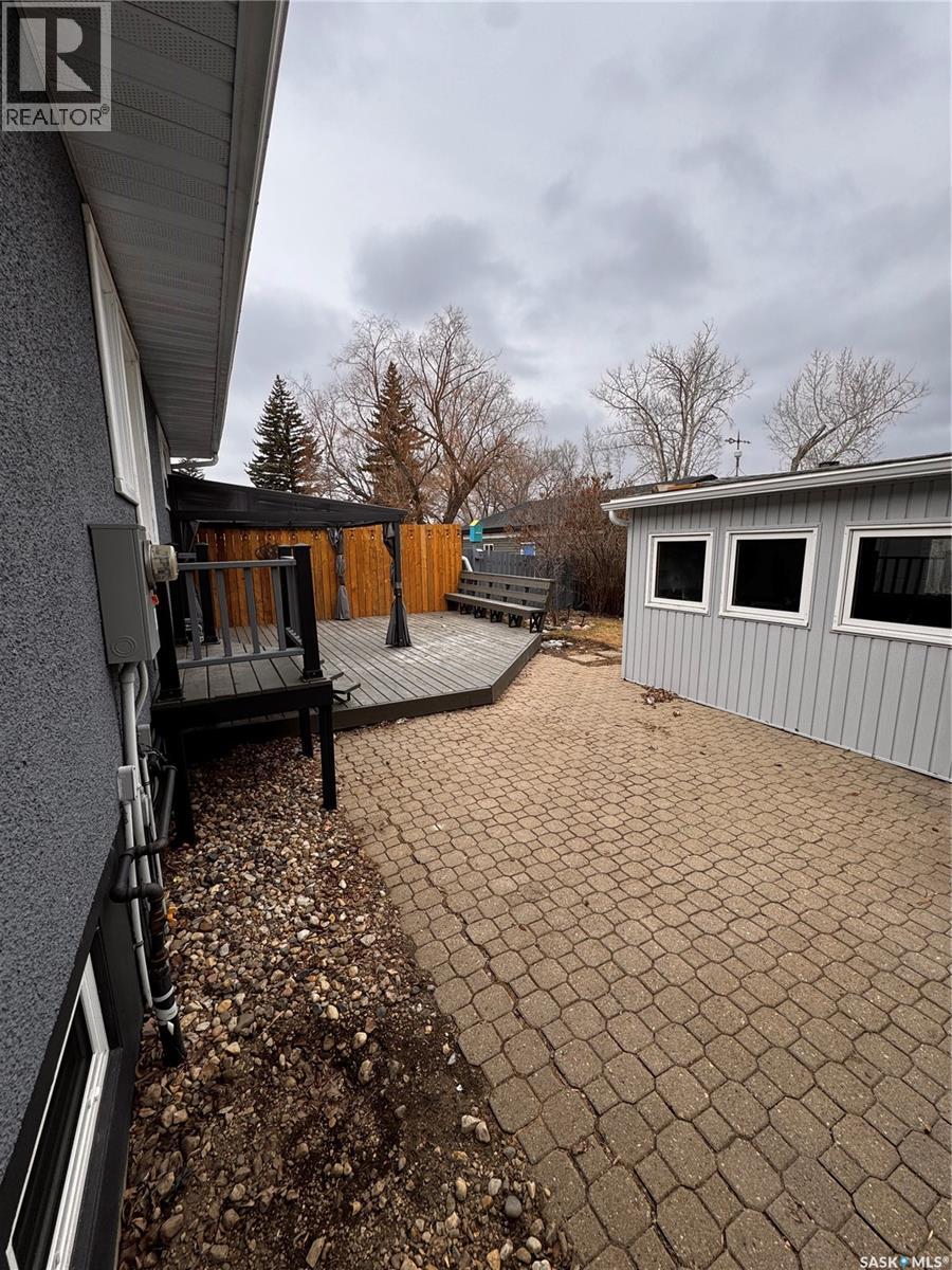 515 3RD AVENUE NW - 42