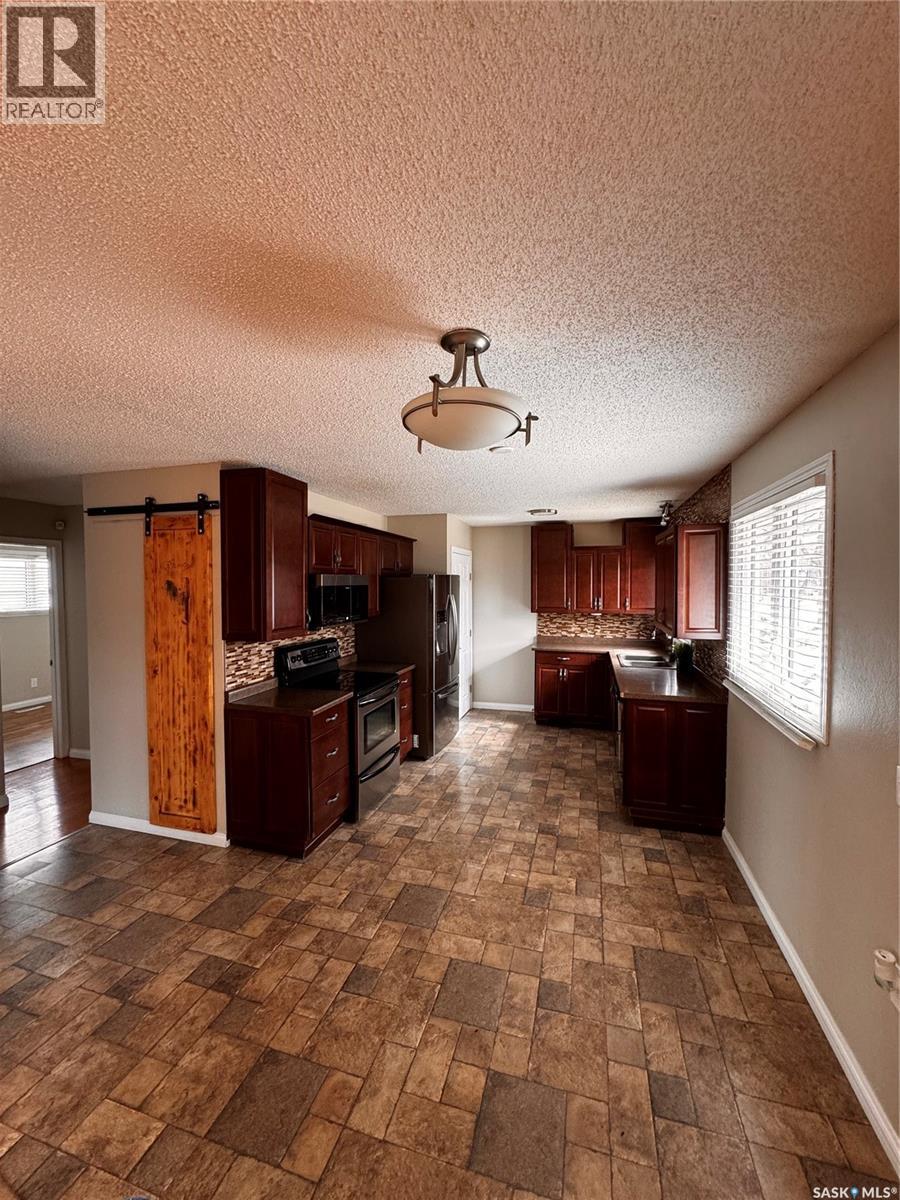 515 3RD AVENUE NW - 6