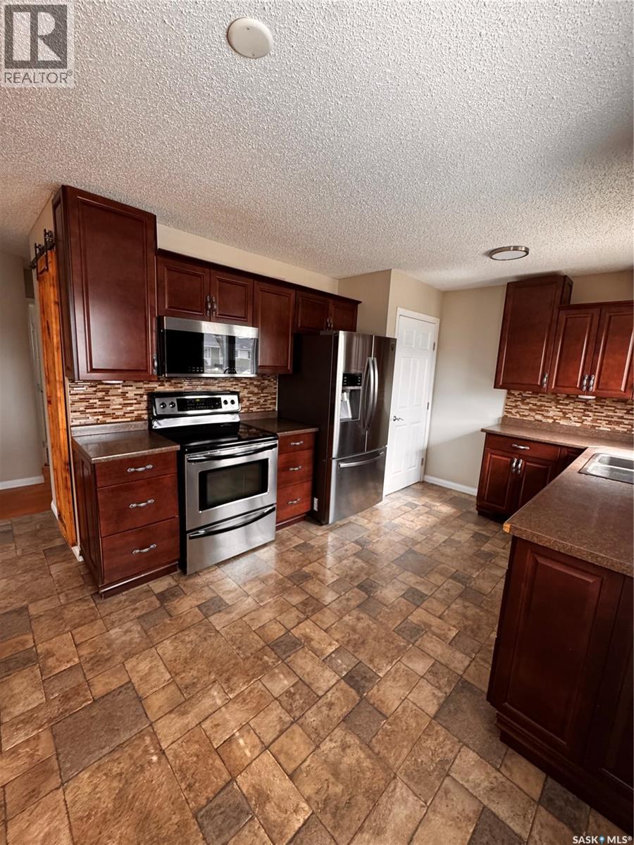 515 3RD AVENUE NW - 7