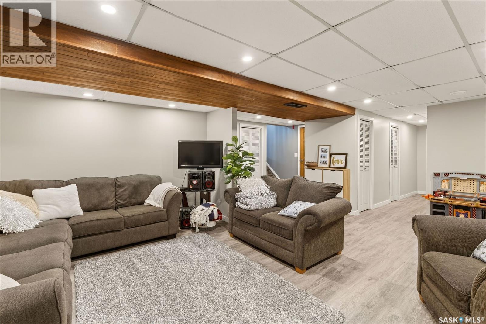 3389 Eagle CRESCENT - 32
