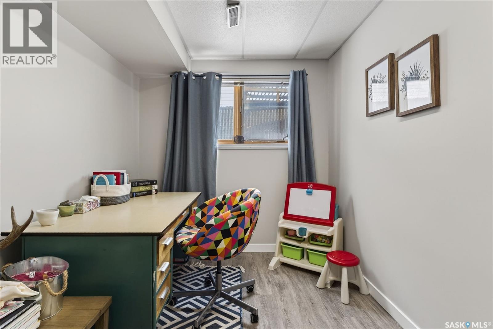 3389 EAGLE CRESCENT - 34