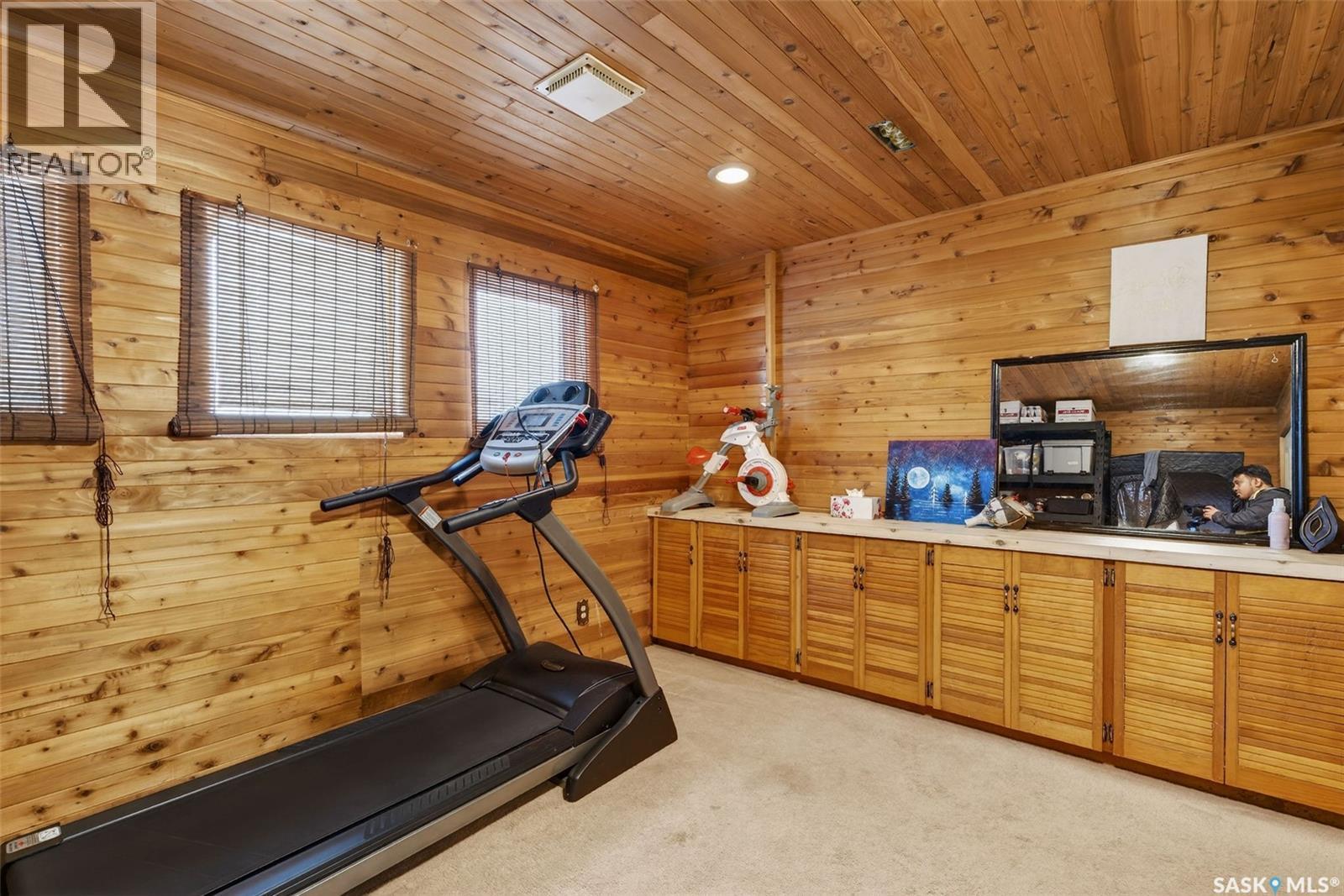 3389 EAGLE CRESCENT - 35